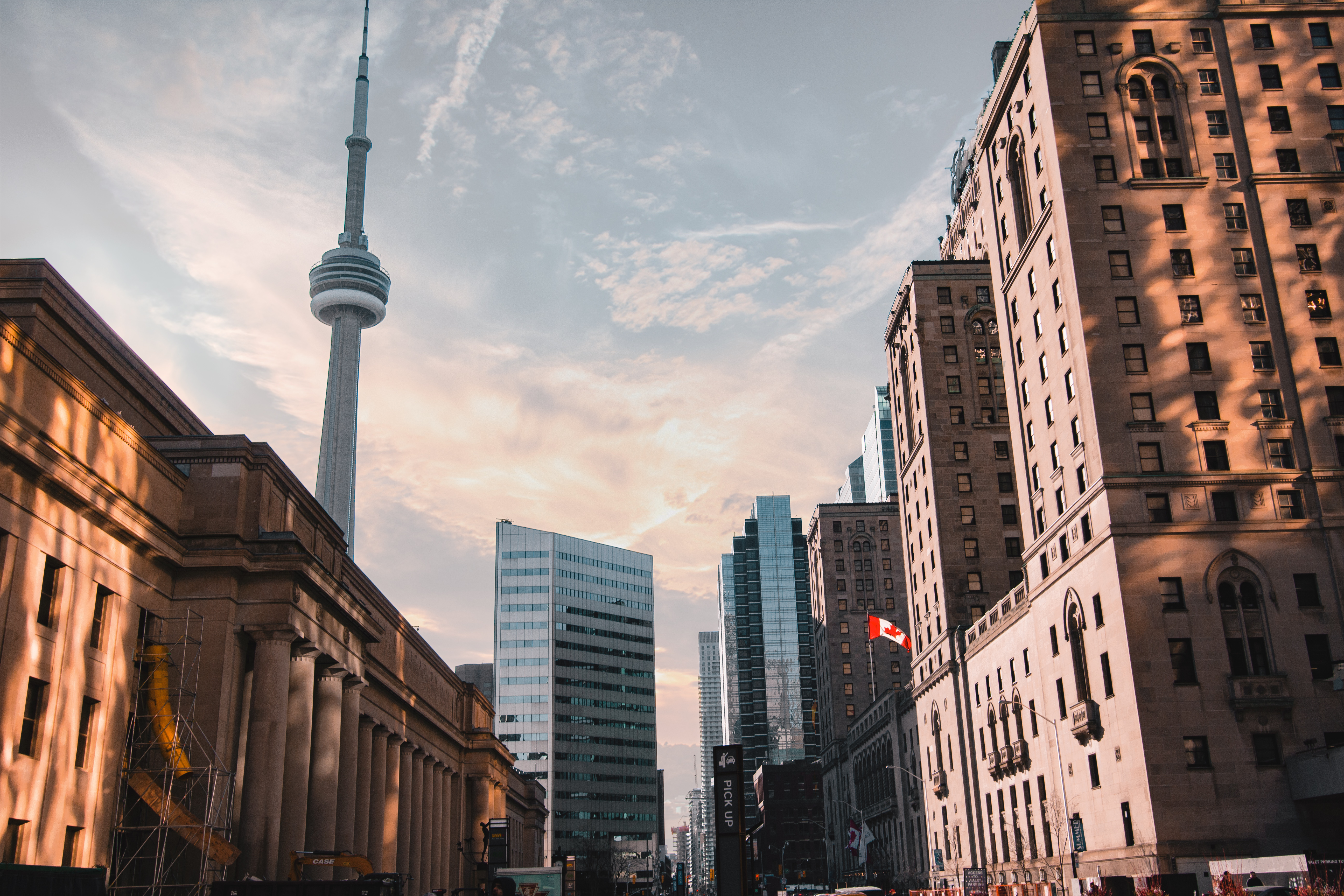 Sounds of a windy day in Toronto in September 2025.